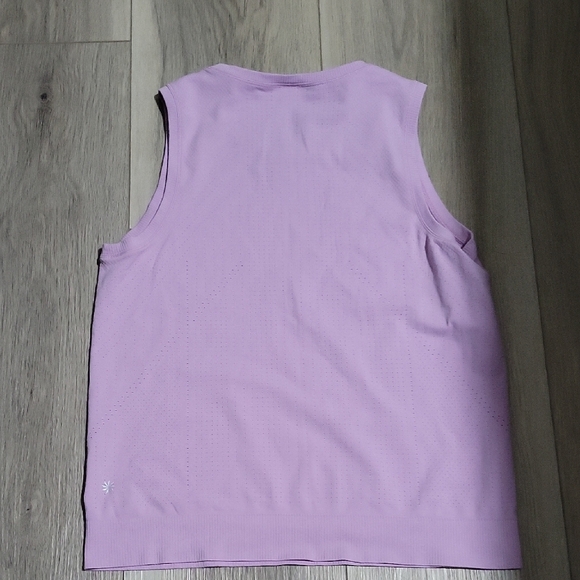 Athleta In Motion Seamless Tank Lilac Size M EUC - Picture 3 of 4